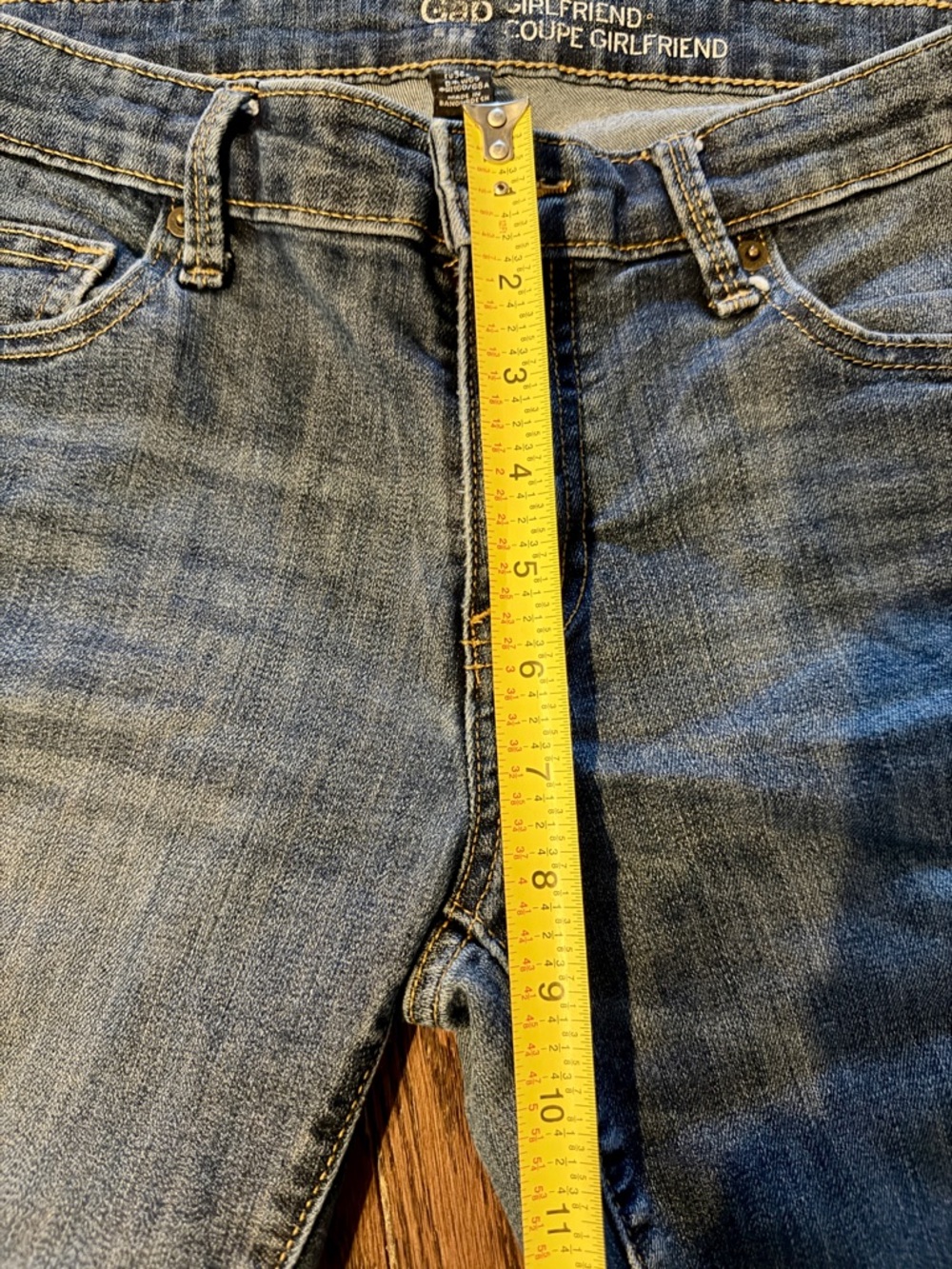 GAP Girlfriend Jeans in Dark Blue Denim - Picture 4 of 6